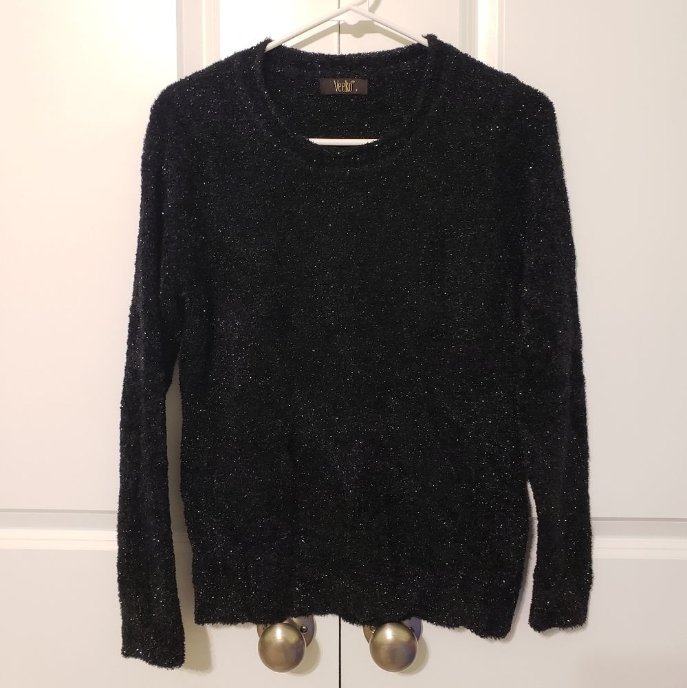 EUC Veeko Size F/Medium (M) Black Glitzy Sweater